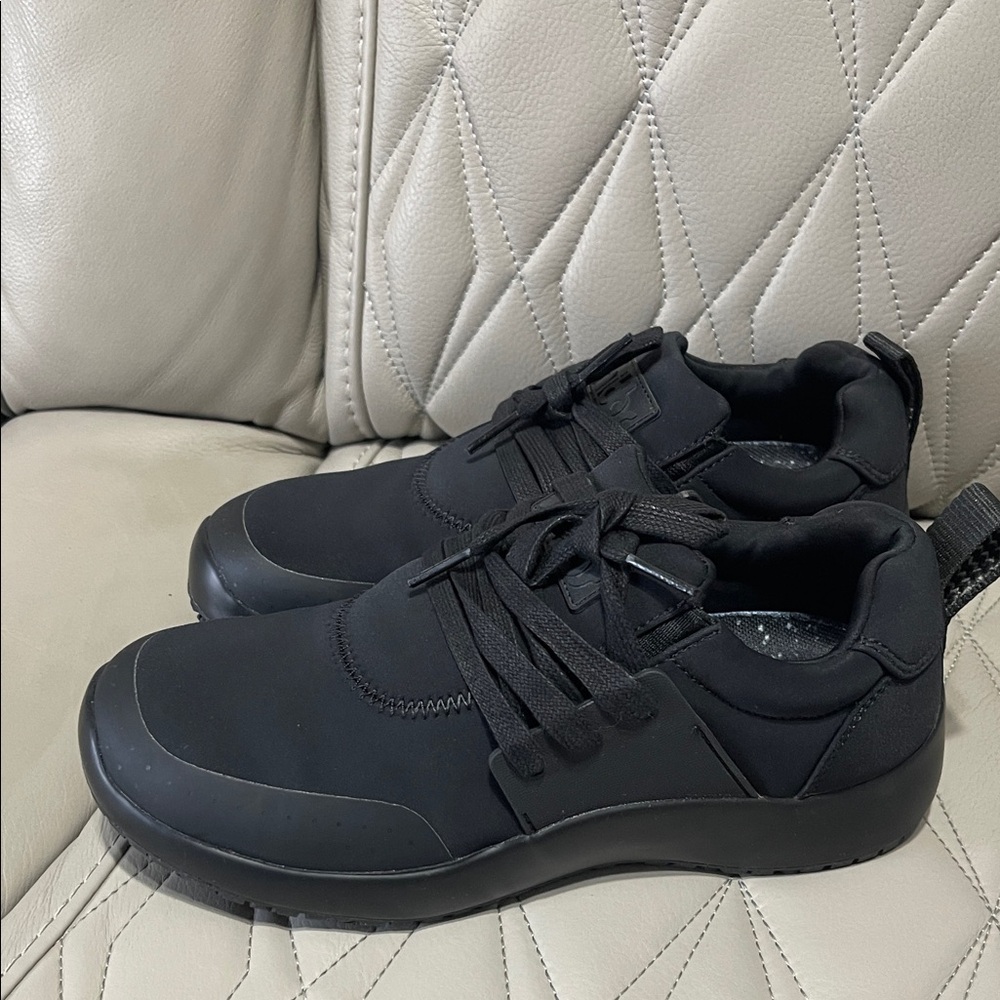 Unlisted Brand Women's Black Slip-On Sneakers - Picture 2 of 8